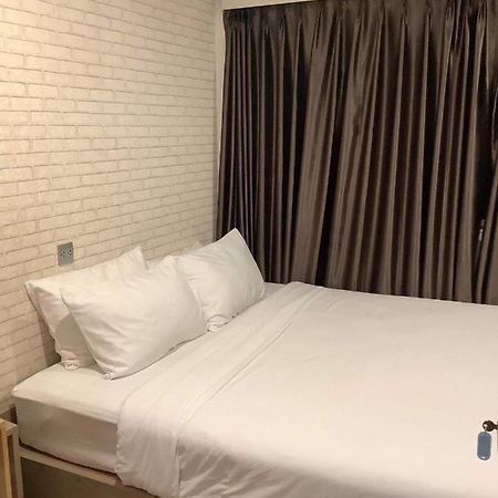 Cr.Hotel Makkasan Ngoại thất bức ảnh